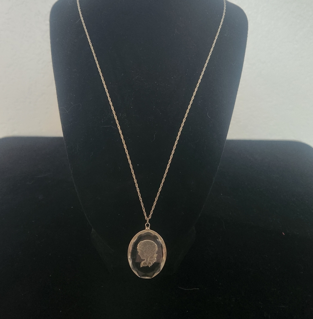 Elegant Silver Cameo Necklace
